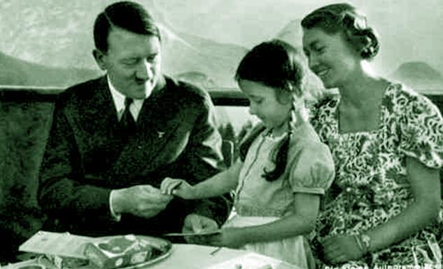 元首是不会拒绝本民族小女孩的天真请求的